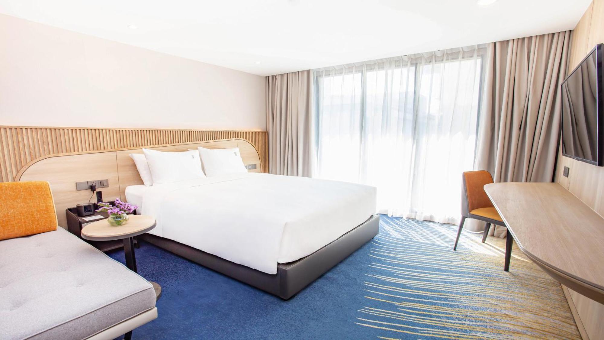 Holiday Inn Express & Suites Bangkok Central Pier By Ihg Экстерьер фото